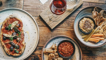 Какое вино подают к грибам: лучшие сочетания