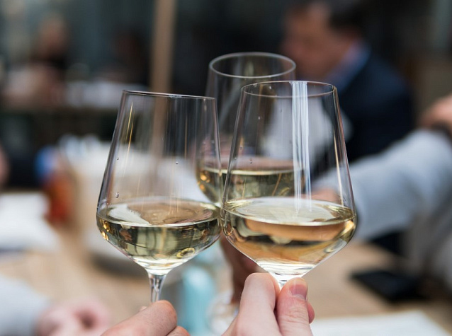 Как правильно пить вино | Блог Винного дома Мильстрим